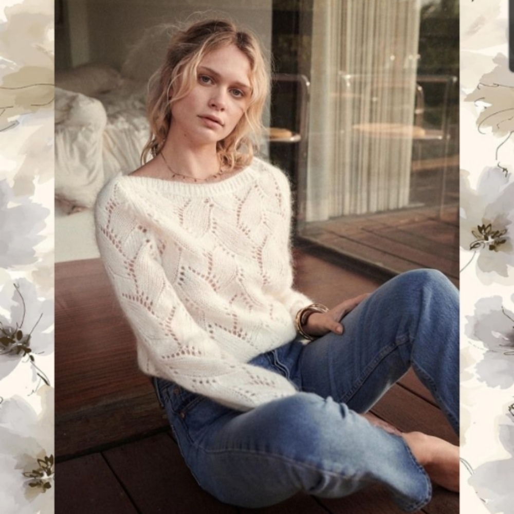 Sezane Pull Avril Mohair Blend Sweater in Ecru